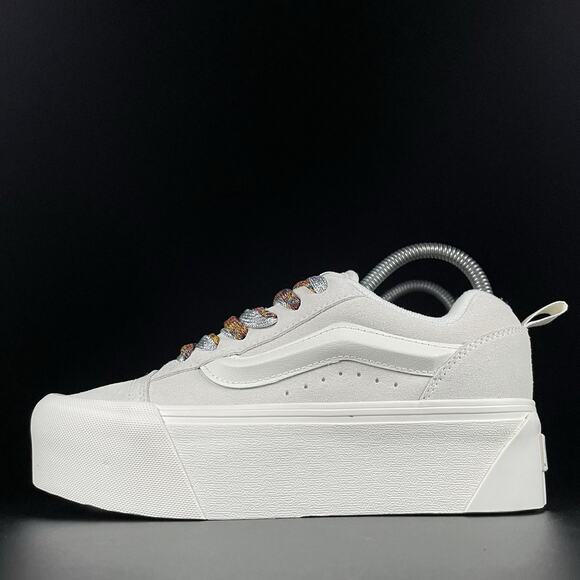 Vans Shoes - Vans Knu Skool Women’s Size 7 White Suede Casual Platform Sneaker Skate Shoe NEW